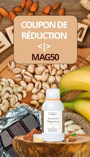 Bannière de coupon de réduction magnésium avec code MAG50, présentant une bouteille de magnésium liposomal entourée d'aliments naturels riches en magnésium comme les noix, graines et bananes
